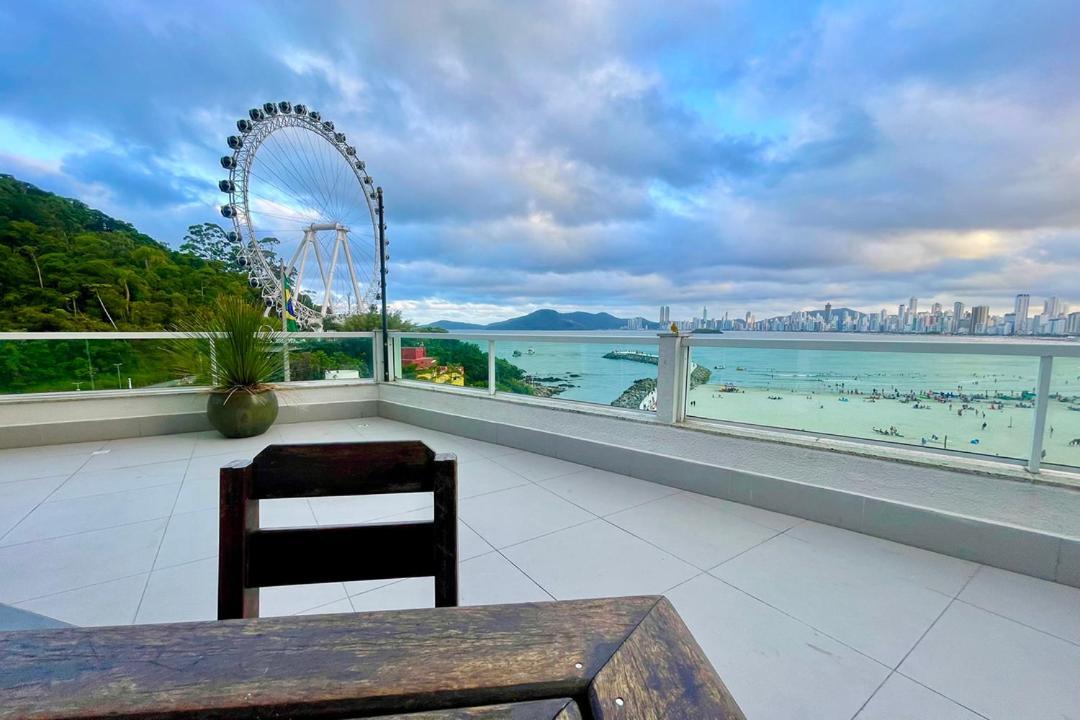 Apartment De Frente O Mar Em